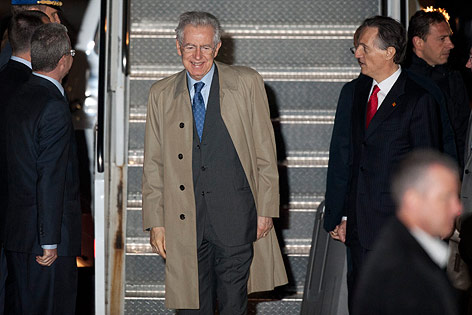 © AP/Cliff Owen Italiens Premierminister Mario Monti bei seiner Ankunft in den USA