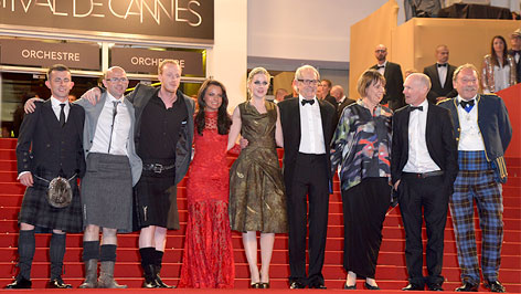 © APA/EPA/Stephane Reix Regisseur Ken Loach mit Filmmanschaft