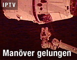 Raumkapsel "Dragon" dockt an der ISS an