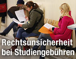 Wartende Studierende