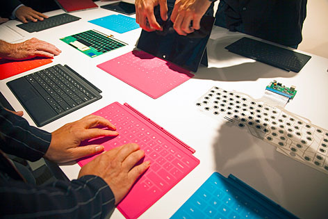 © AP/Damian Dovarganes Tastaturen für das Surface Tablet-PC von Microsoft