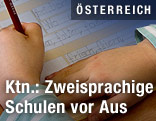 Schulkind schreibt