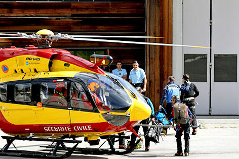 © APA//EPA/MAXPPP/Le Dauphine Hubschrauber mit Rettungsteam
