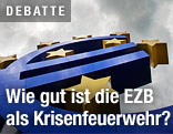 Euro-Skulptur vor dem EZB-Gebäude