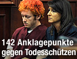 Mutmaßlicher Attentäter James E. Holmes und Verteidigerin vor Gericht