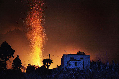 © AP/Juan Arturo Feuer auf La Palma