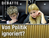 Jugendliche als Zuhörer im Parlament