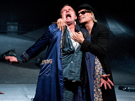 © Burgtheater/Reinhard Werner Cornelius Obonya und Johannes Krisch in "Der Alpenkönig und der Menschenfeind"
