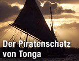 Segelboot bei Sonnenuntergang