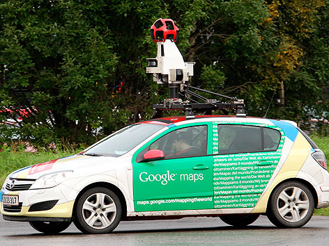 © Reuters/ Fabrizio Bensch Fahrzeug von Google Maps