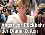 Prinzessin Diana vor Fotografen
