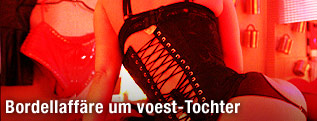 Rückenansicht einer Prostituierten
