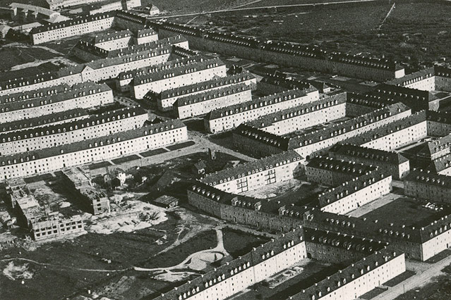 © NORDICO Stadtmuseum Linz Luftaufnahme, Siedlung „Neue Heimat“ im Bau, 1940