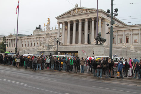 Demonstration vor dem Parlament