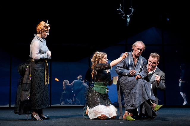© Burgtheater/Reinhard Werner Cornelius Obonya und Johannes Krisch in "Der Alpenkönig und der Menschenfeind"