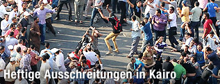 Zusammenstöße zwischen Muslimbrüdern und Liberalen auf dem Kairoer Tahrirplatz
