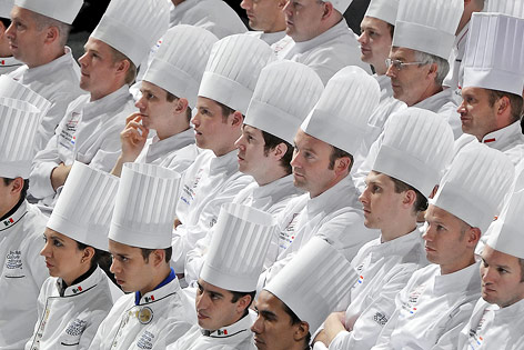 © AP/Jens Meyer Köche bei der Kochkunstaustellung in Erfurt