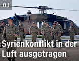 Militärhubschrauber an türkischer Grenze zur Syrien