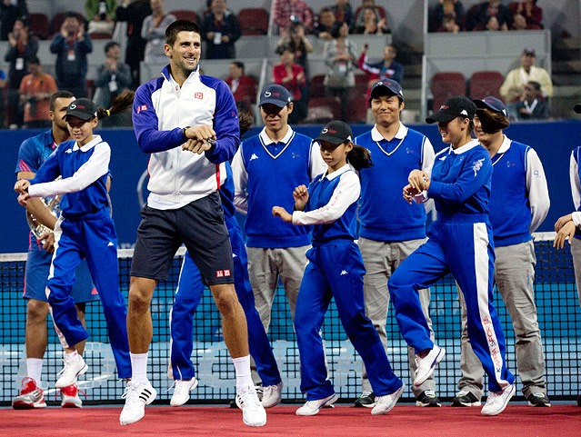 Profitennisspieler Novak Djokovic "Gangnam Style"