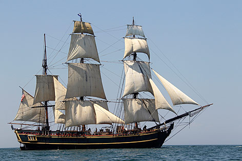 © AP/Mark Duncan Archivbild des Segelschiffes "MNS Bounty"