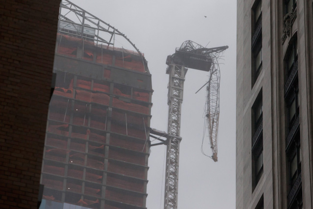 Verbogener Baukran in Manhattan