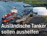 &Ouml;ltanker im Hafen von New Jersey