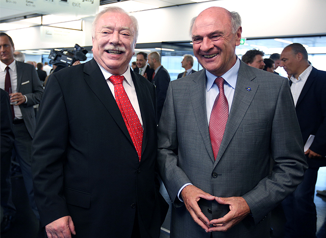 © APA/Herbert Pfarrhofer Wiens Bürgermeister Michael Häupl mit dem niederösterreichischen Landeshauptmann Erwin Pröll