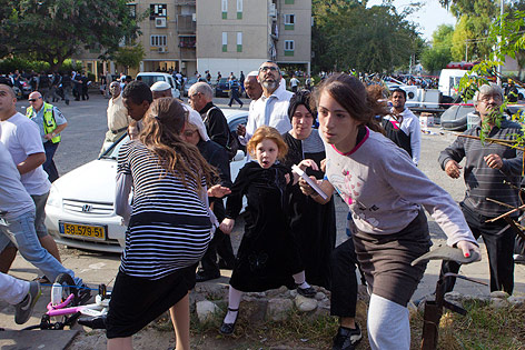 © APA/EPA/Jim Hollander Flüchtende Menschen in Israel