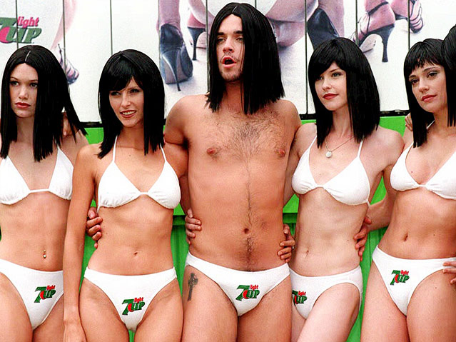 © APA/EPA/Rebecca Naden Robbie Williams mit 7up-Models
