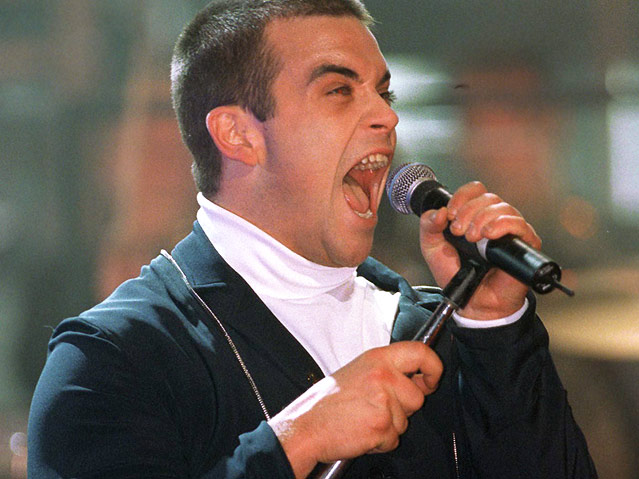 © APA/EPA/Fiona Hanson Robbie Williams singt