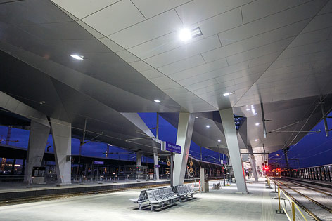 © ORF.at/Christian Öser Bahnsteig des neuen Wiener Hauptbahnhofs