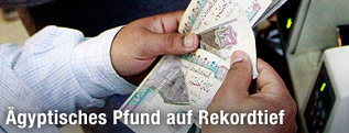 Mann mit ägyptischen Pfund