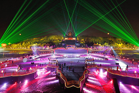 © APA/EPA/How Hwee Young Lichtershow in Peking