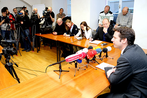 © APA/Franz Neumayr Salzburgs Finanzreferent David Brenner erklärt auf einer Pressekonferenz seinen Rücktritt