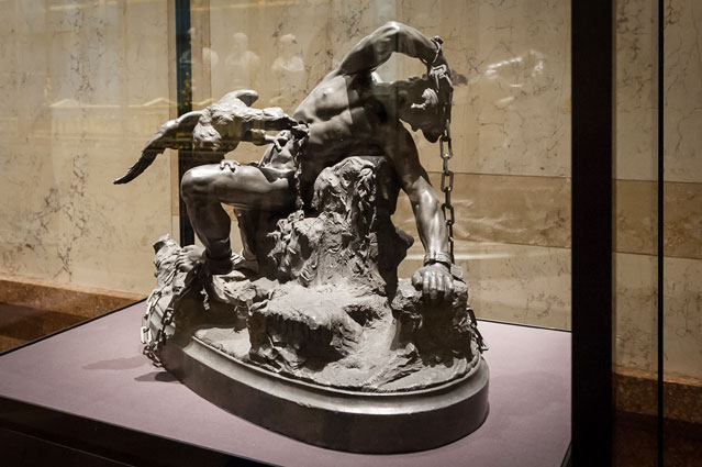 © ORF.at/Zita Köver Statuette des gefesselten Prometheus
