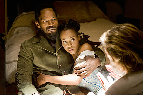 © 2012 Sony Pictures Releasing GmbH Django (Jamie Foxx) und Broomhilda von Shaft (Kerry Washington) in "Django Unchained"