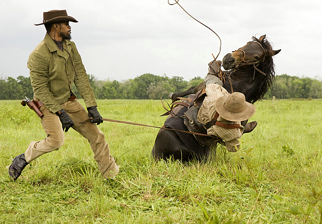 © 2012 Sony Pictures Releasing GmbH Jamie Foxx (Django) in "Django Unchained"