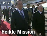 Der französische Präsident Francois Hollande bei der Ankunft  in Algerien