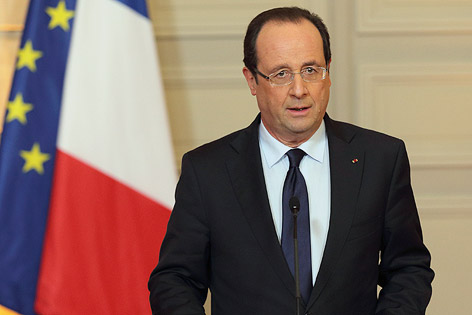 Frankreichs Präsident Francois Hollande verkündet im Elysee-Palast eine militärische Intervention in Mali