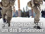 Soldaten bei einer Übung im Schnee