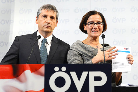 Vizekanzler Michael Spindelegger und Innenministerin Johanna Mikl-Leitner