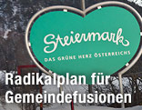 Schild mit Steiermark-Logo