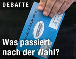 Wahlkarte beim Einwurf