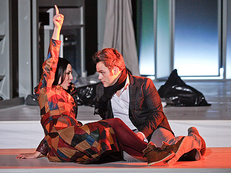 © Armin Bardel Cigdem Soyarslan (Mimi) und Andrew Owens (Rudolfo)