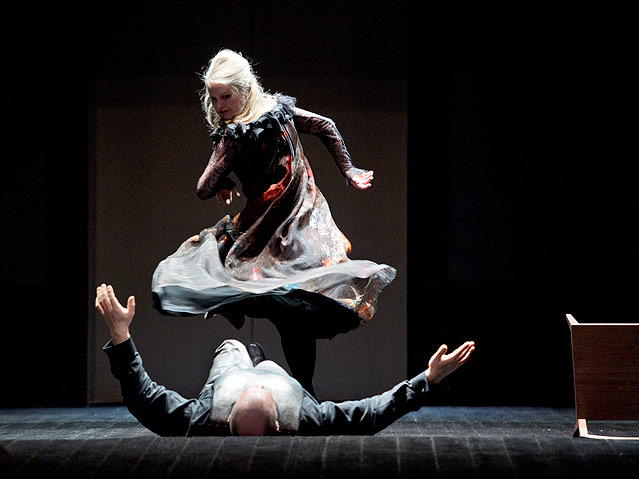 © Monika Rittershaus Patriciaa Bardon (Zenobia) und Florian Bösch (Tiridate)