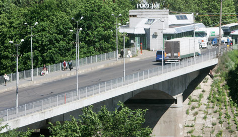 Russischer Grenzübergang zu Estland in Narwa