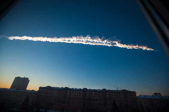 © AP/Chelyabinsk.ru Rauchwolke des Meteoriten