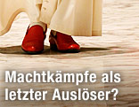 Rote Schuhe des Papstes