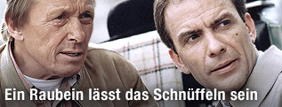 Privatdetektiv Josef Matula, dargestellt von Claus Theo Gaertner,und Rechtsanwalt Dr. Lessing gespielt von Paul Frielinghaus