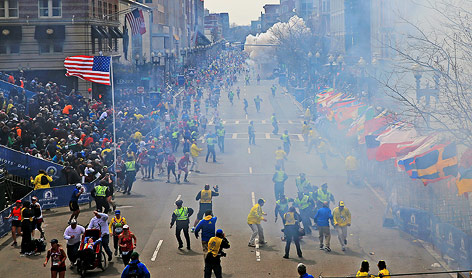 © APA/AP/The Boston Globe/David L Ryan Rauchschwaden im Zielbereich